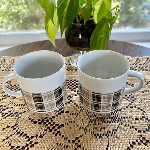 Vintage Harmony House Highlander Brown Plaid Coffee Cups set of 2 - Picture 4 of 10
